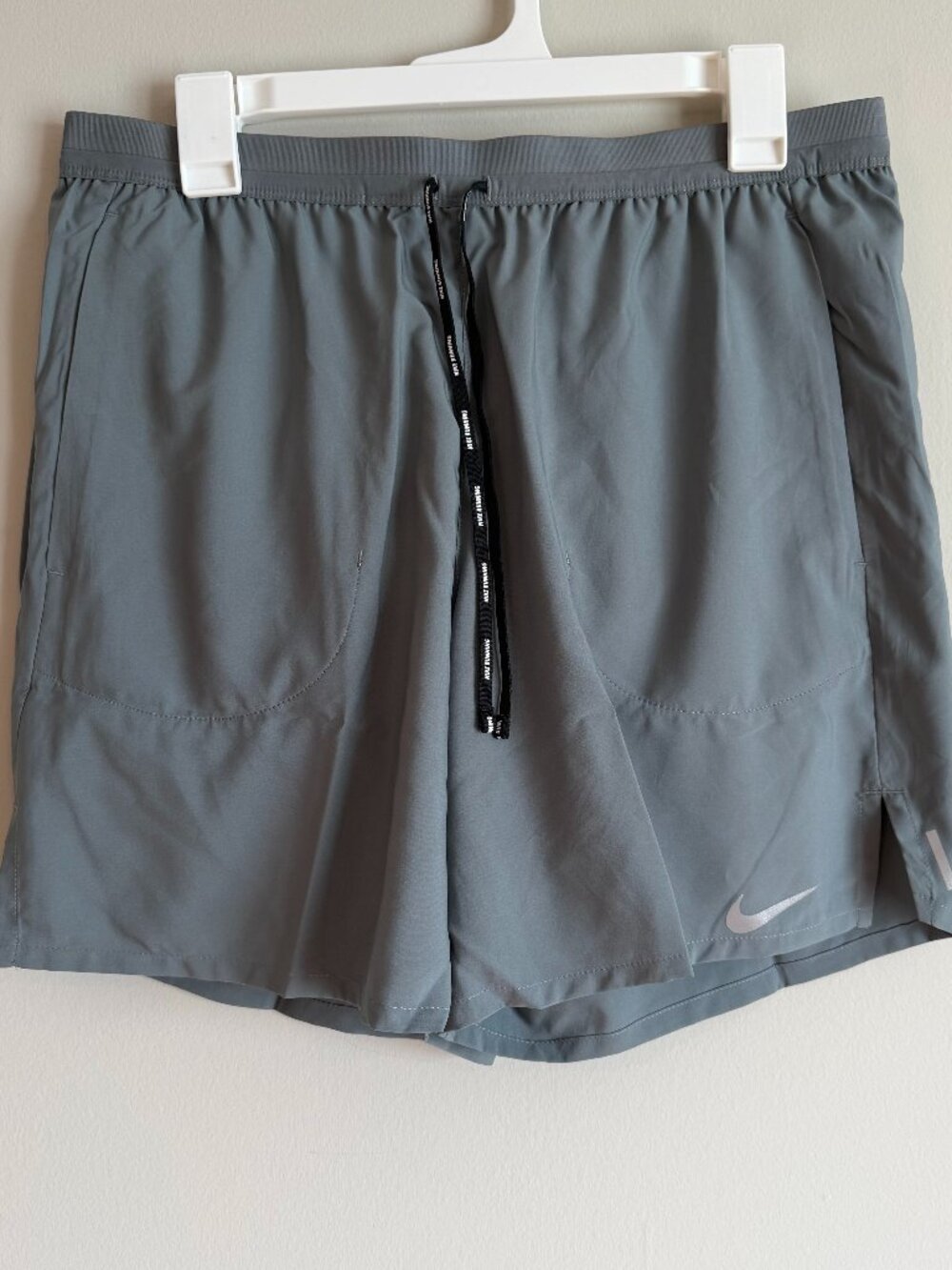 Nike CJ5459-085 Mens Large Flex Stride 7" Running Shorts Grey Brief Lined